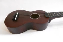 Rattlesnake Ukulele In Braun Sopranukulele -Kinderspielzeug Laden 600321braun a 600x600